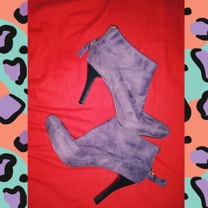 Lela rose purple suede boots sz6